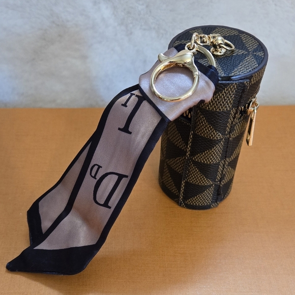 New small case with ribbon - Picture 3 of 7